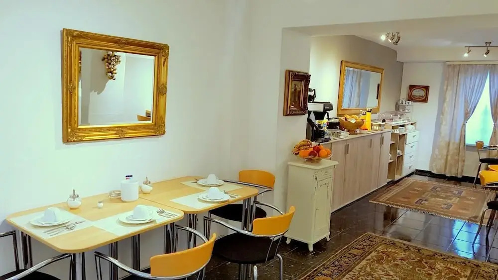 Hotel Cornelia