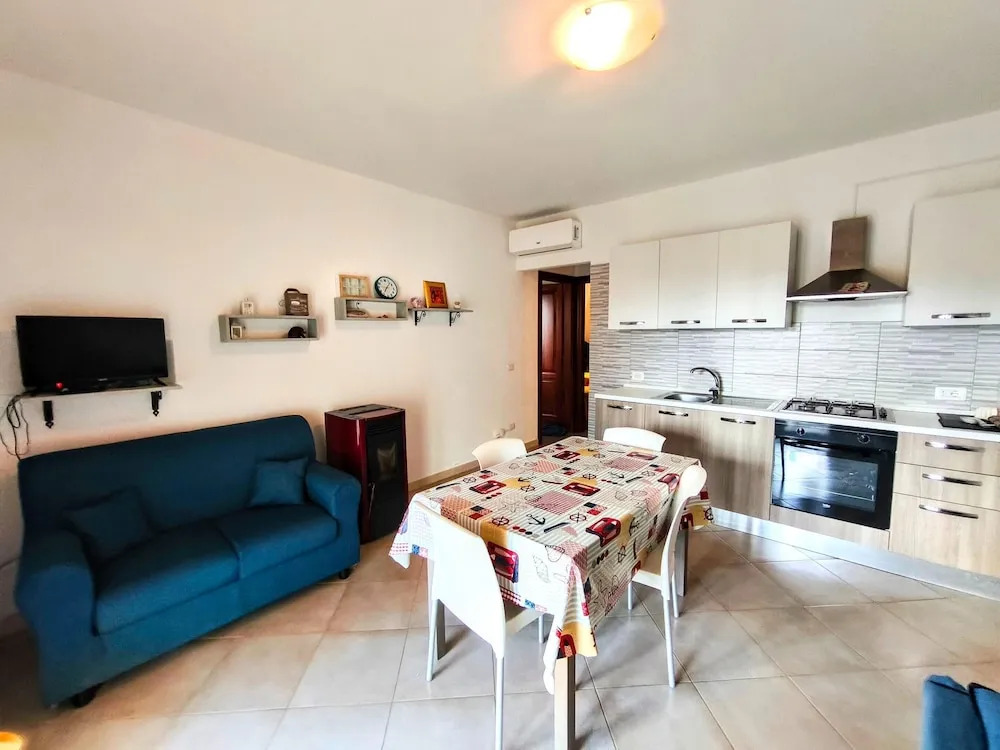 Seaside Apartment Near Budoni