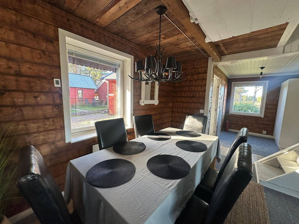 Camp Caroli Wooden Cabins