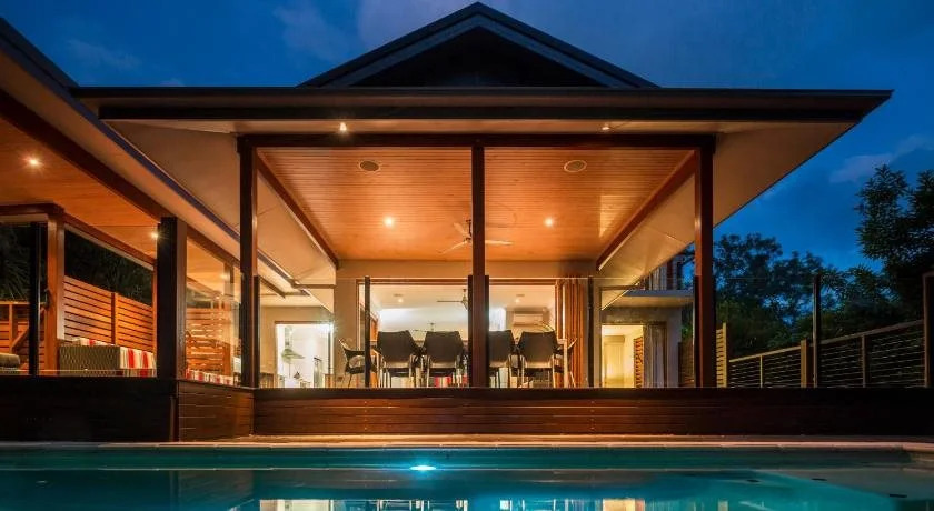Trito Oceans Edge Luxury House