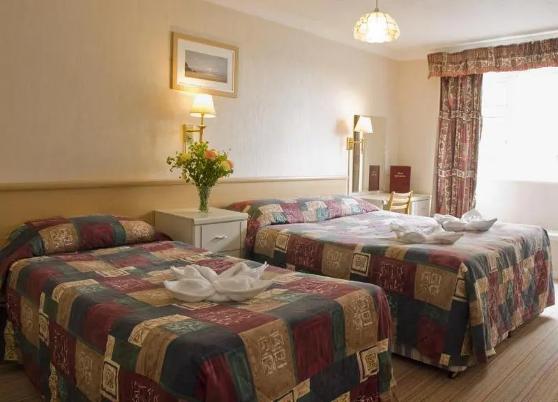 Denewood Hotel