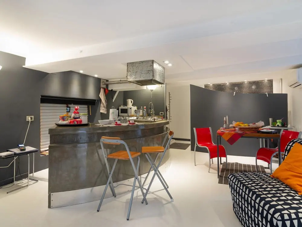 Picturesque Apartment in Genova With Balcony