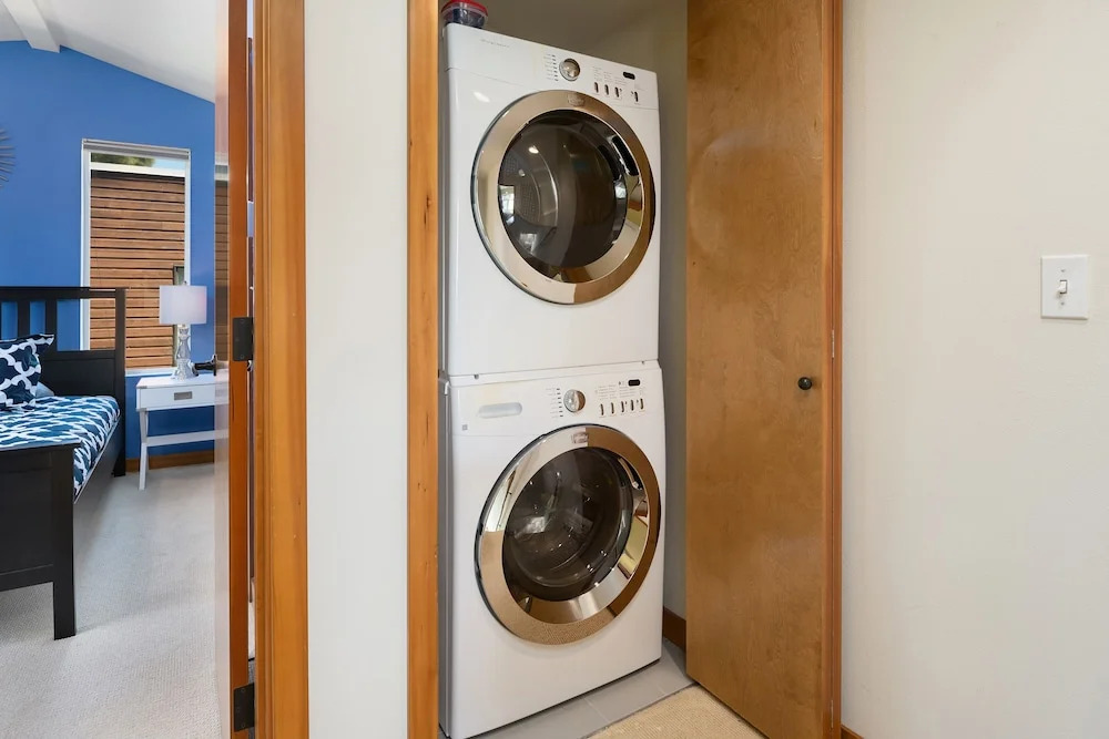 Seattle Vacation Home-18th Ave Townhome