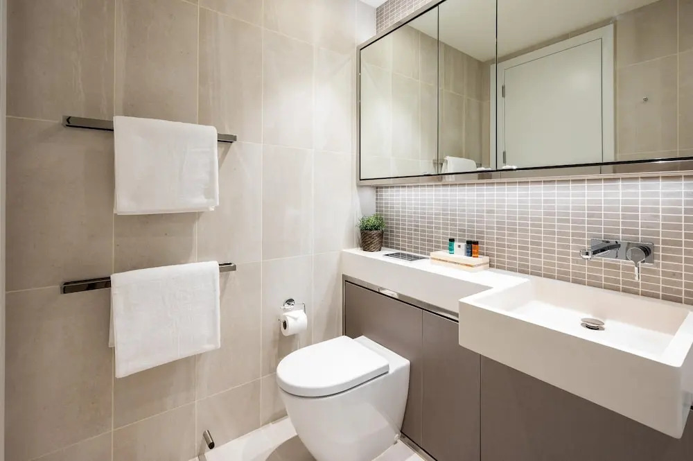 Luxury two Bedroom Apartment in East Londons Docklands