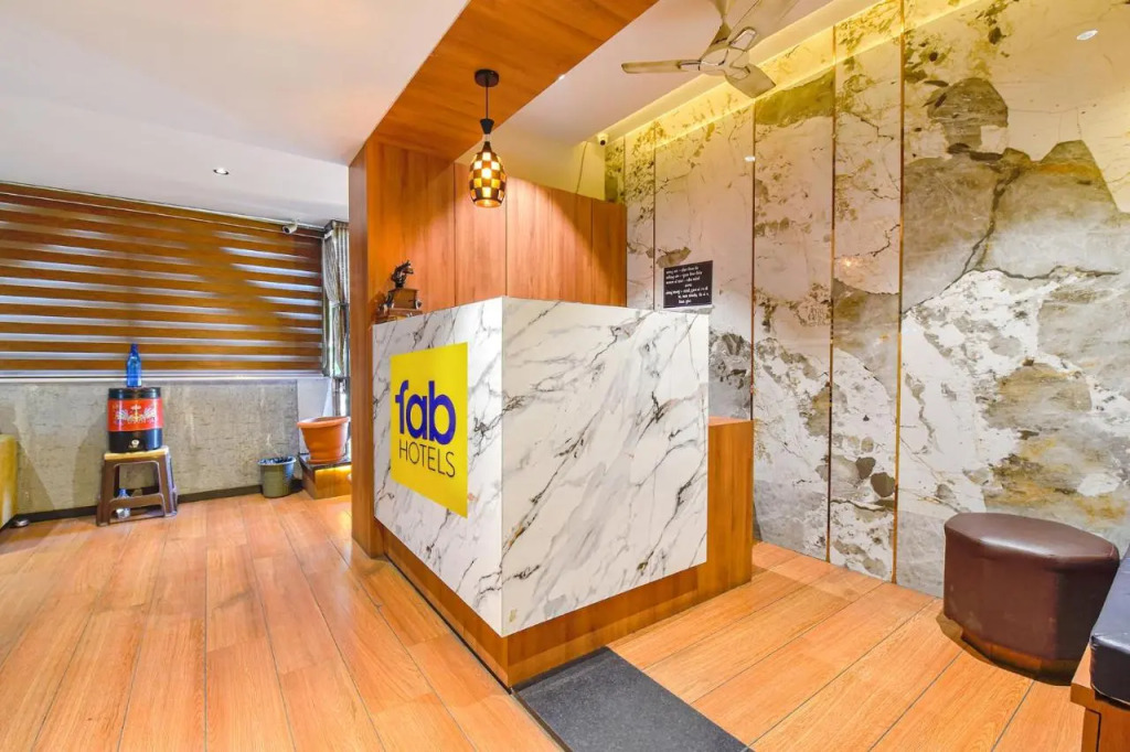 Fabhotel Udhna Inn