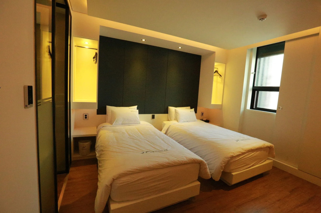 Noel Business Hotel