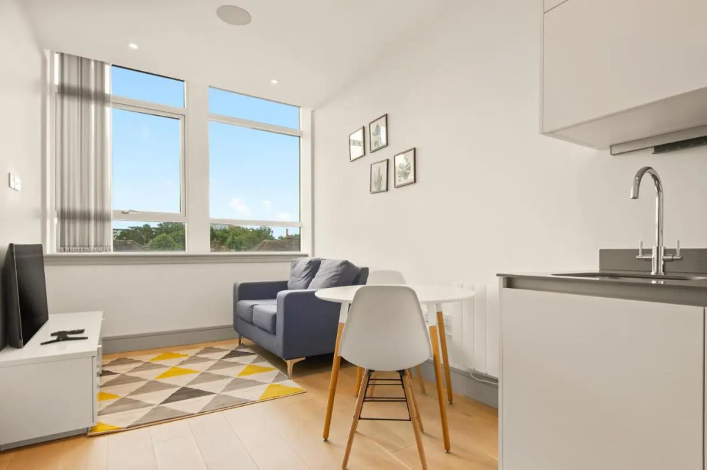 Harrow Apartments