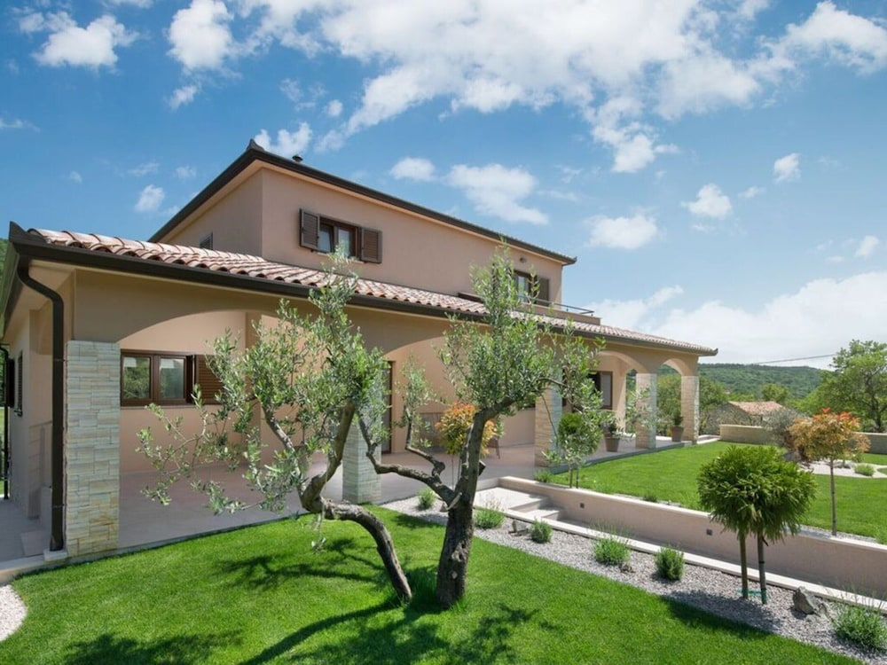 Villa Terra Comfortable Holiday Residence