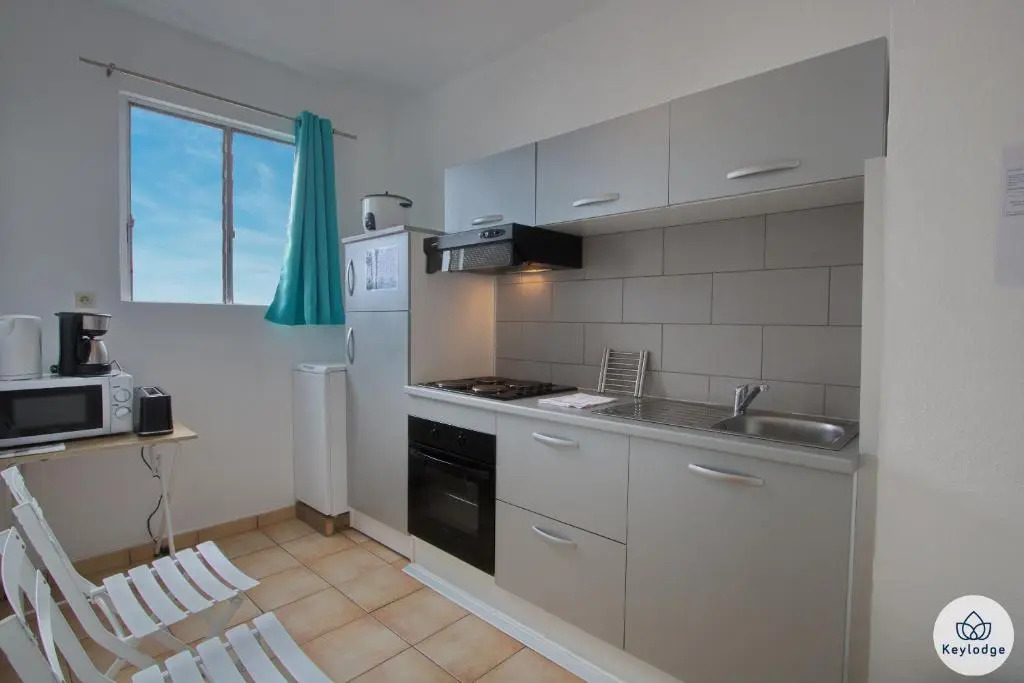 Faham Studio- 3 étoiles - 29m2 - Montgaillard - Proche du centre de Sainte Clotilde