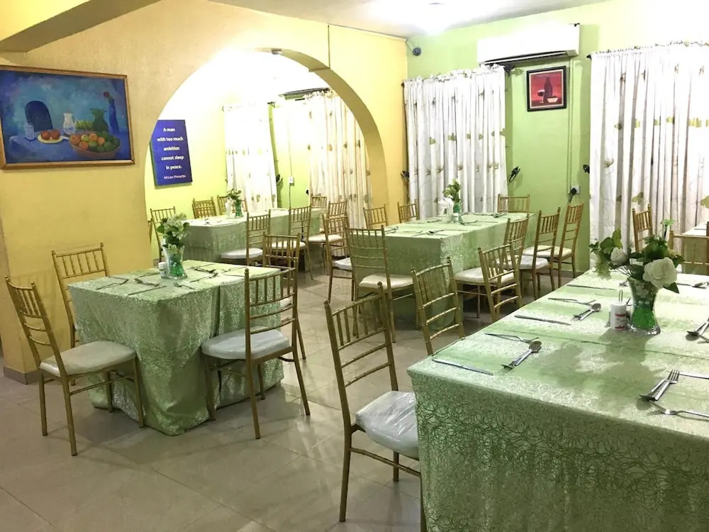 Ostra Hotels