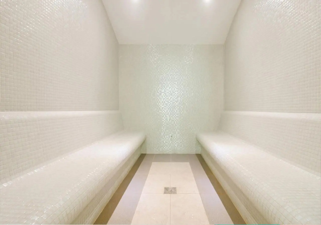 Azure Luxury Sky Apartment
