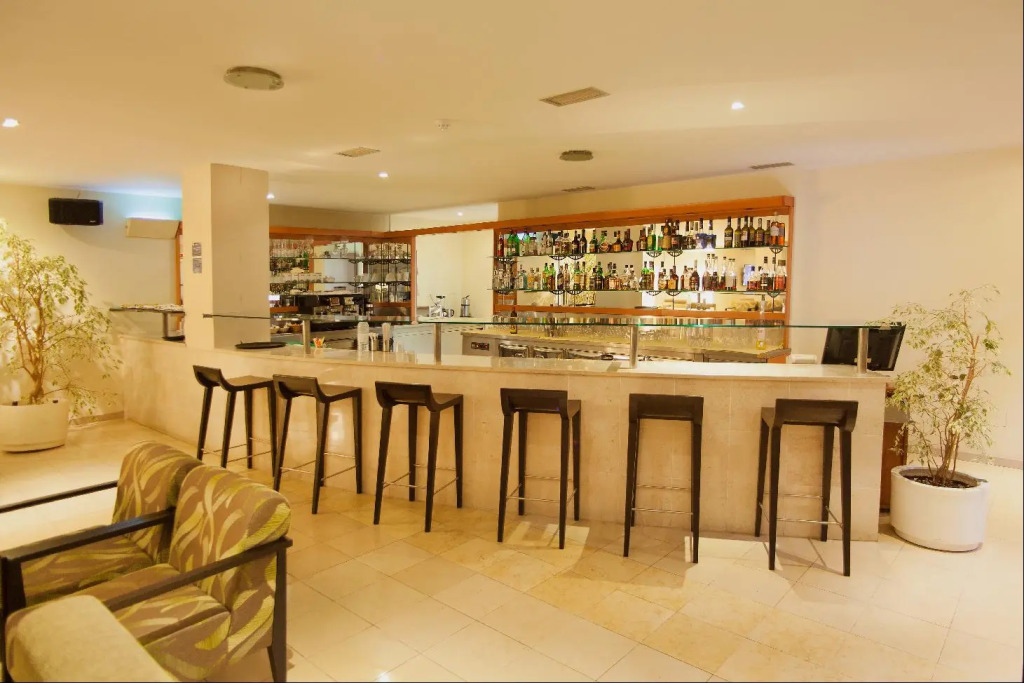 VILA PARK Nature & Business Hotel