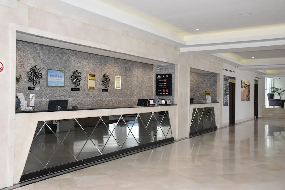 Hotel Izgrev Spa & Aquapark