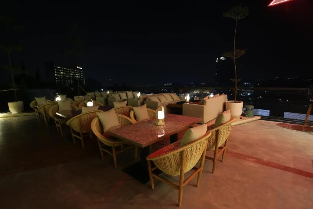 Creative Restart Hotel - CARTEL Bandung
