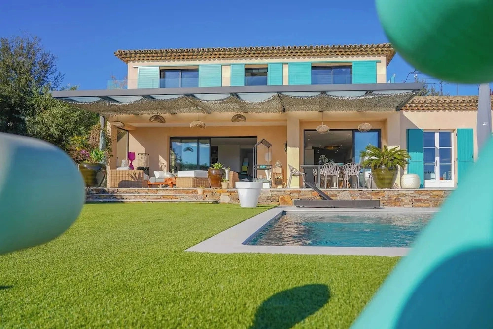 Exceptional Villa a/c 4br/8p With Pool & Sea View