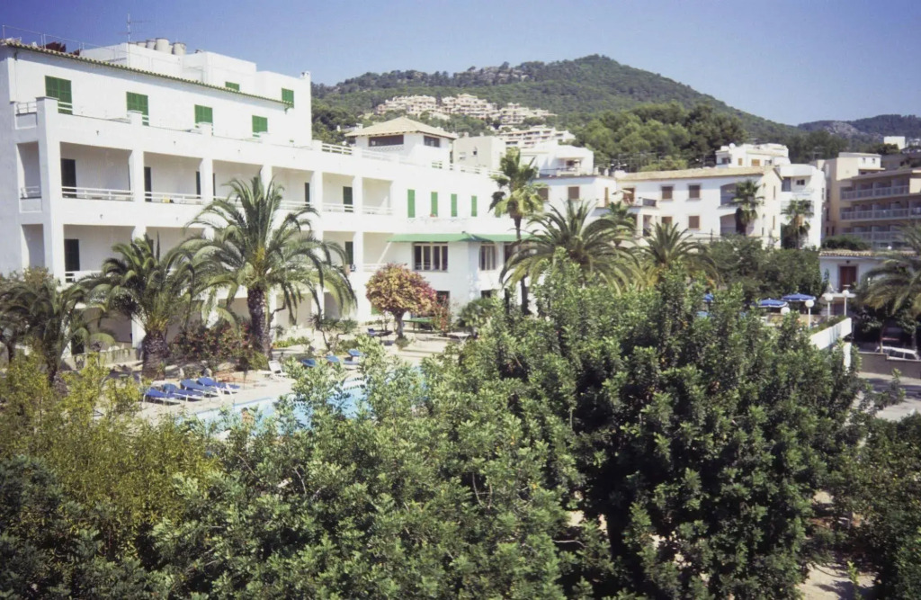 Bella Colina I Vintage Hotel 1953