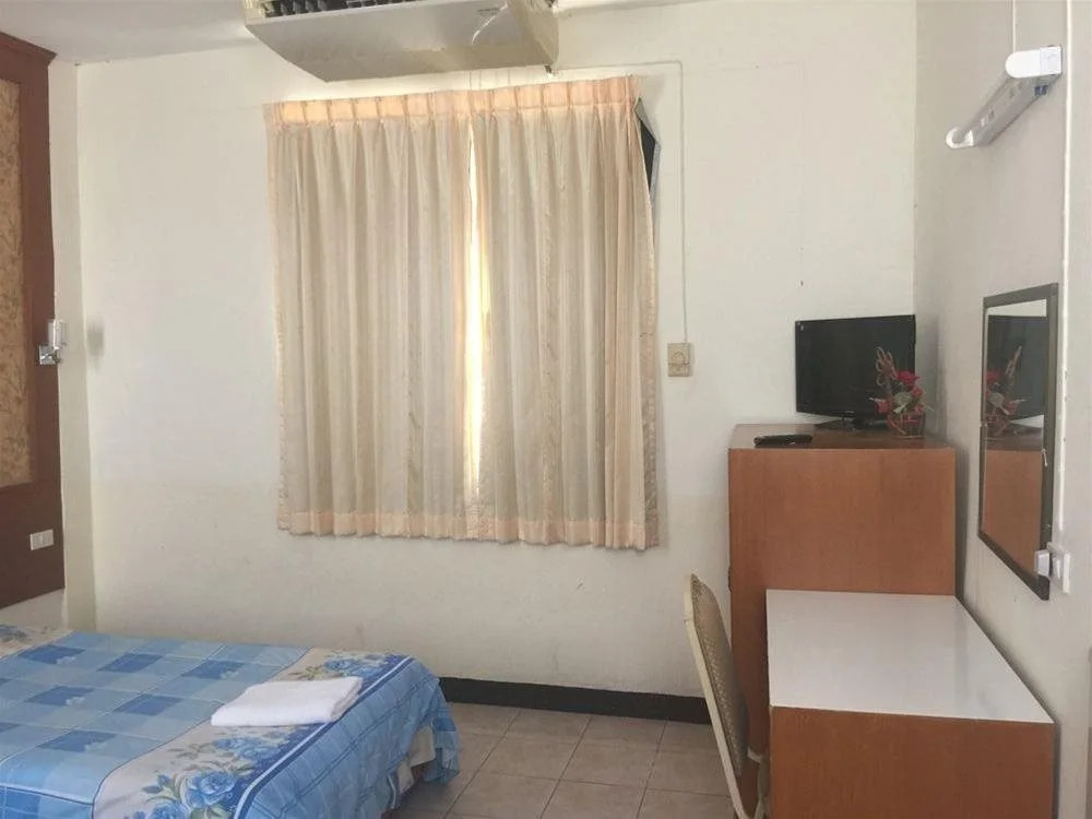 Chantorn Jomtien Guesthouse 1
