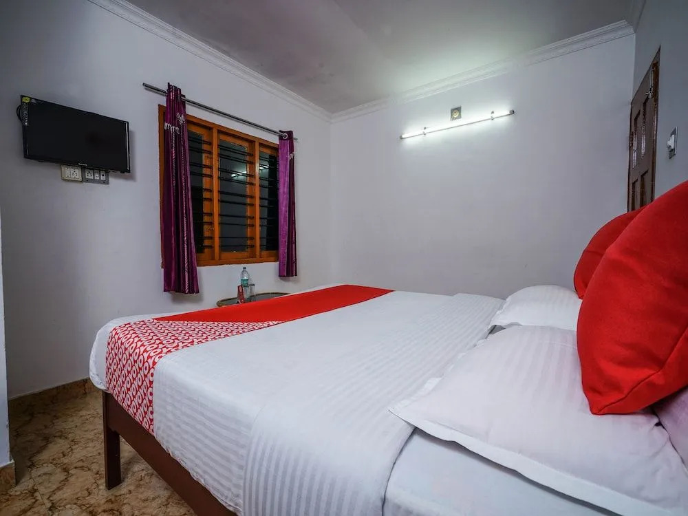 OYO 10641 Hotel Misty Hills