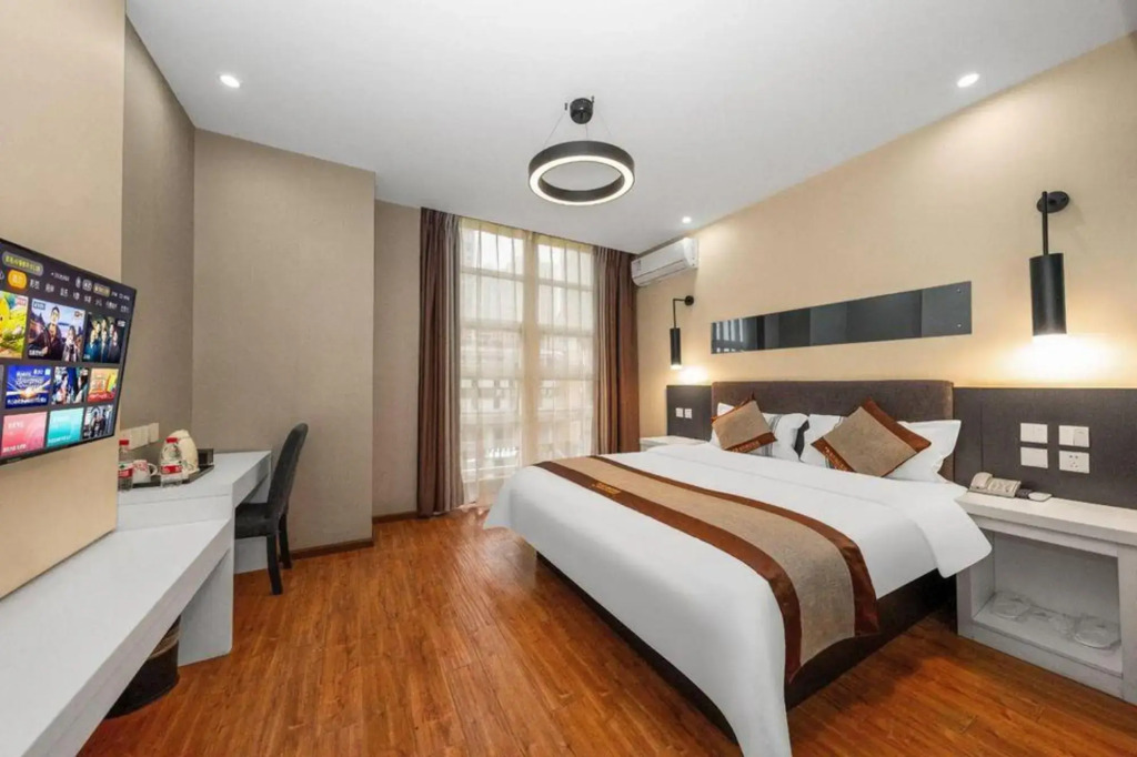 City 118 selected chain hotel (Chengdu CHUANSHI Damian subway station store)