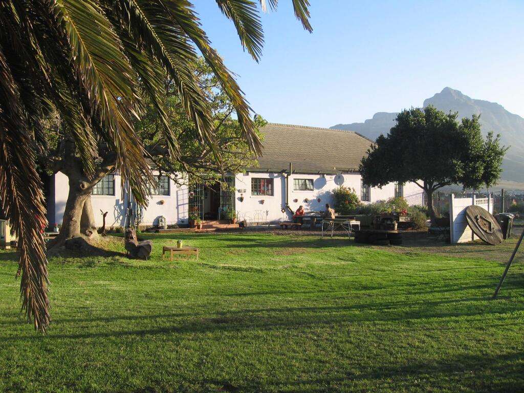 Lighthouse Farm Backpackers Lodge