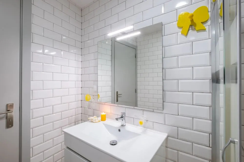 Townhouse Aqua