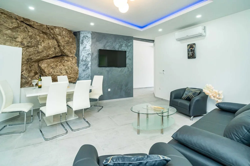 Hidden Gem Apartment