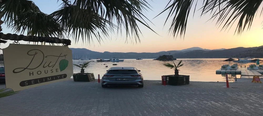 Dut Selimiye