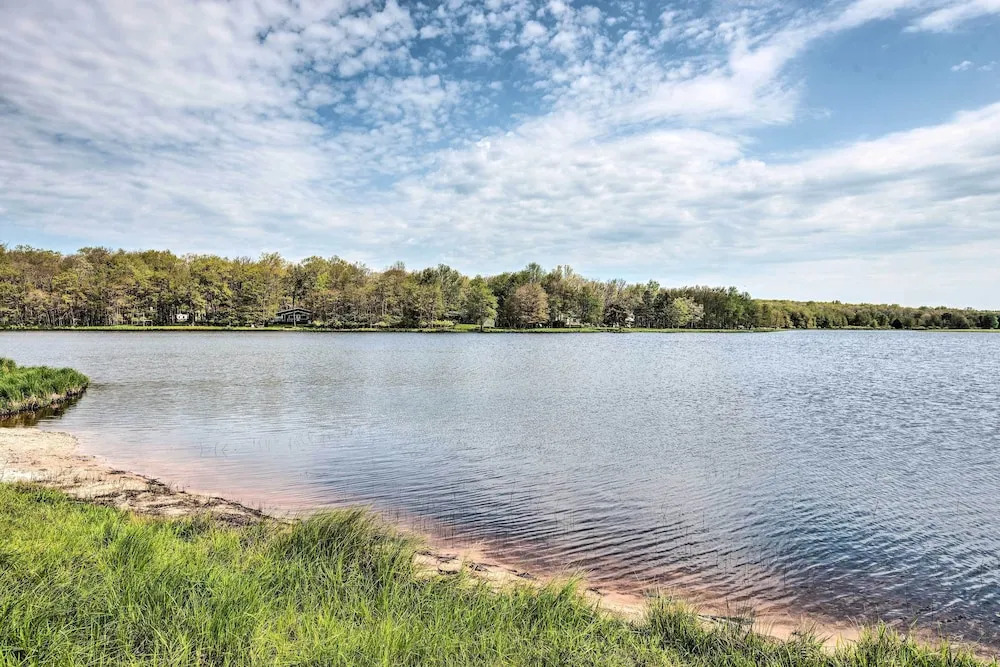 Game Room, Community Beach: Pocono Home!