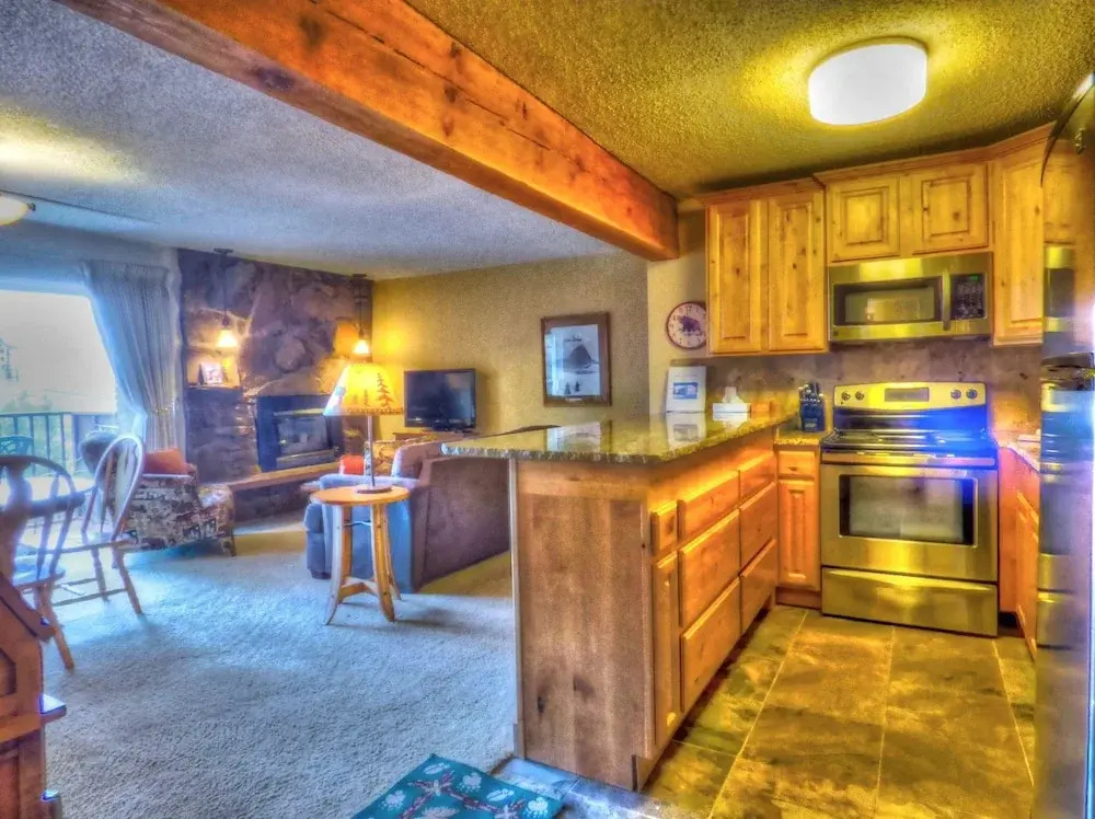 Lift Tickets Ski In Access & Hot Tub, Perfect For Couples