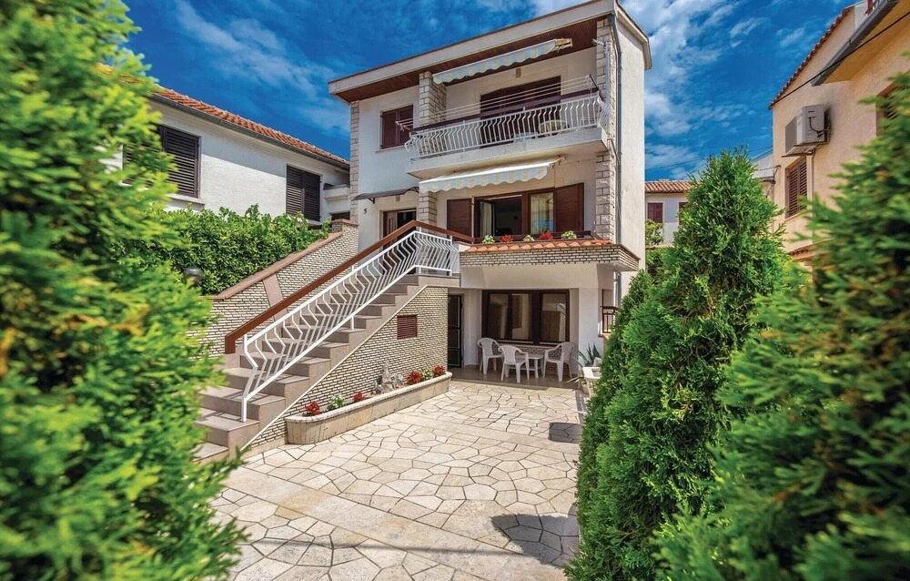 Stunning Apartment in Jadranovo With