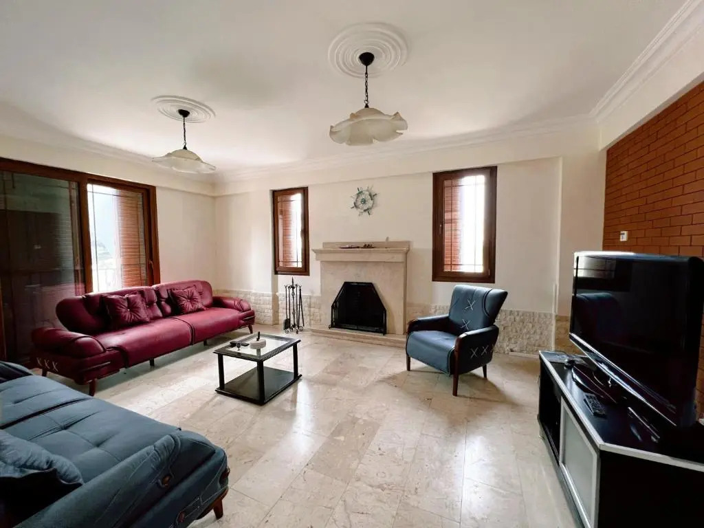 Separate Villa With Pool and Garden in Lefkosa