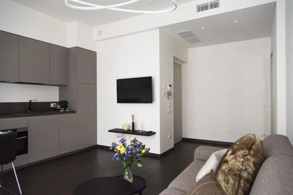 Design & New Center Apartments
