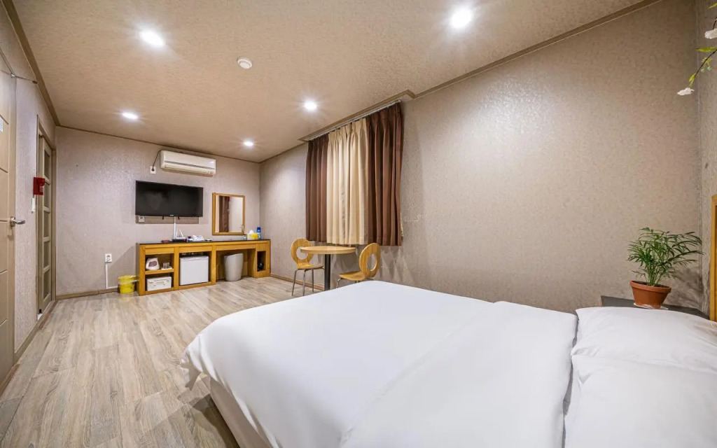 Sungsan Beach Hotel