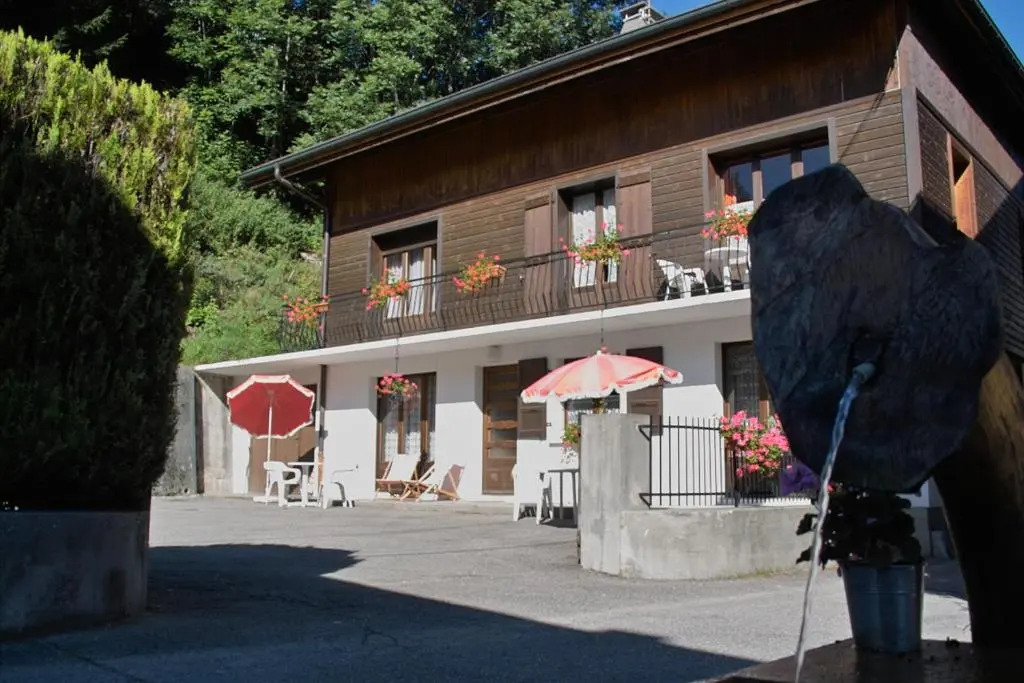 Appart Ressachaux Morzine centre 2 à 4 pers calme vue jardin parking