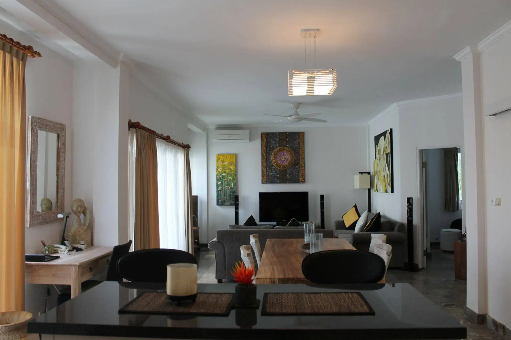 Bali Court Hotel & Apartment