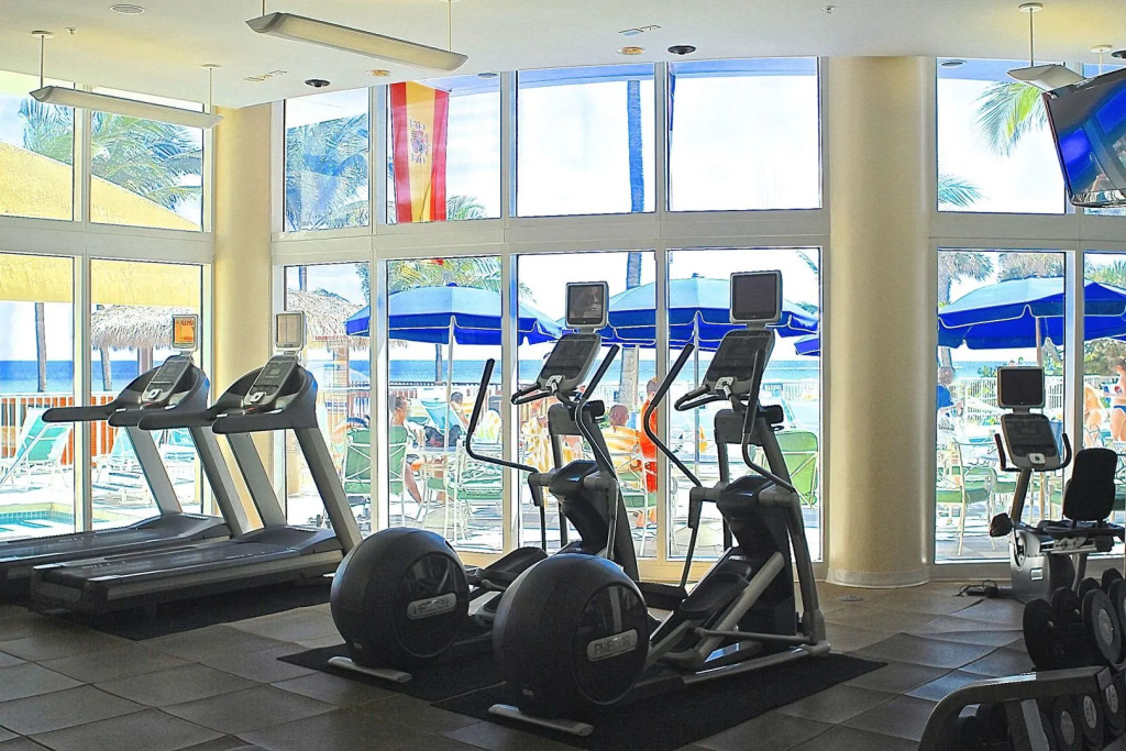 DoubleTree by Hilton Ocean Point Resort - North Miami Beach