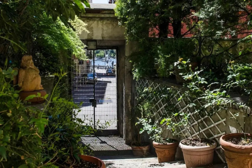 JOIVY Cute 1-bedroom flat next to Lake Como