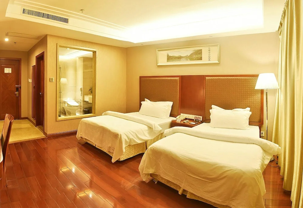 Metropolo Wuyishan Resort