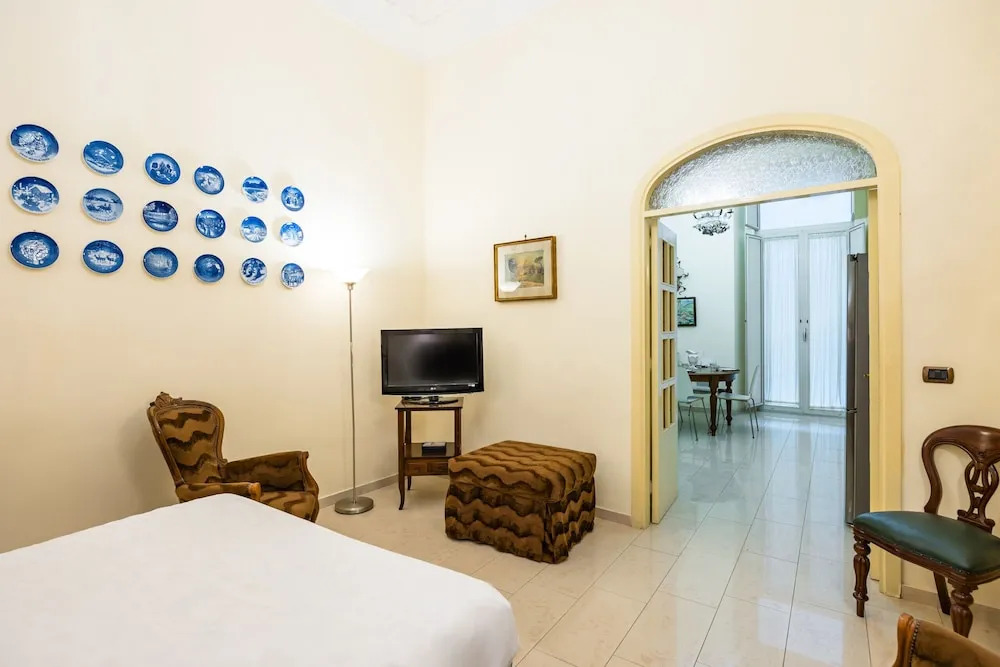 Homely City Apartment by Wonderful Italy