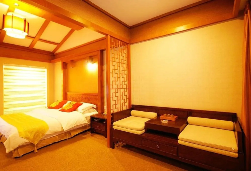 Lijiang Old Town Suiyue Stage Inn