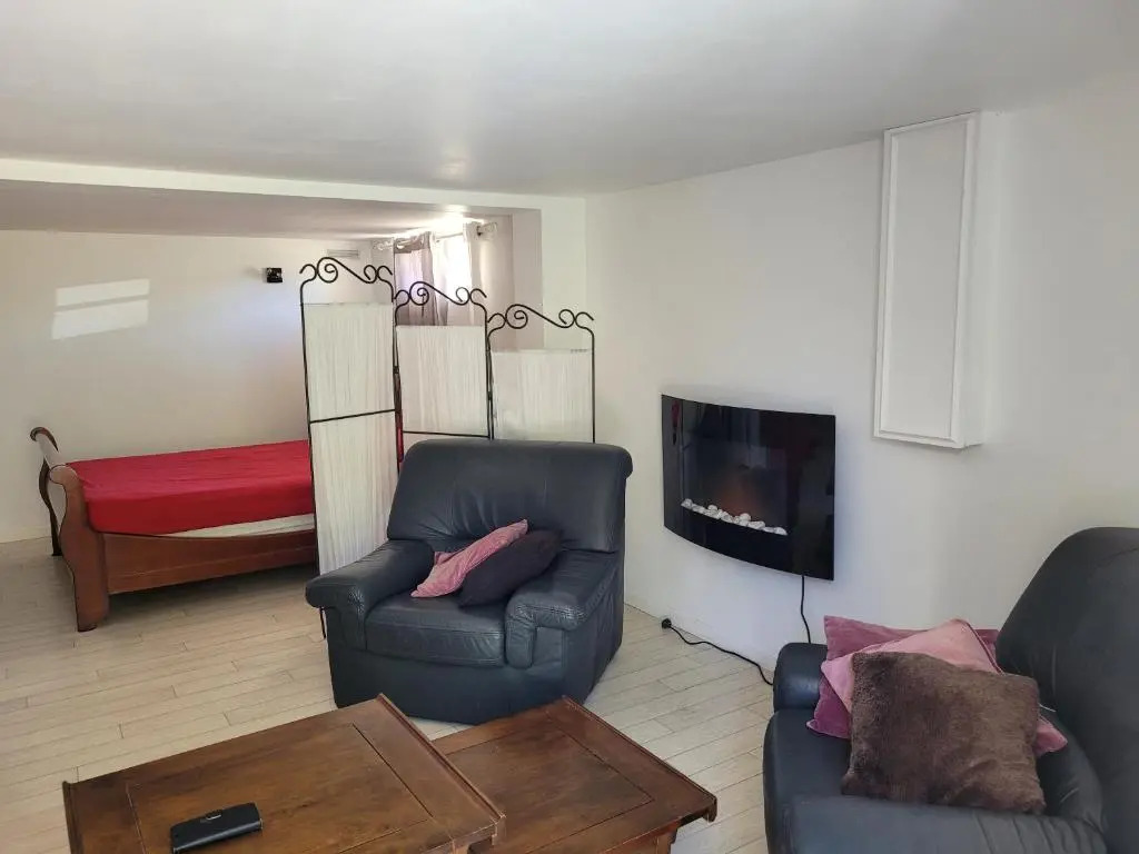 logement à 50 m de la mer !