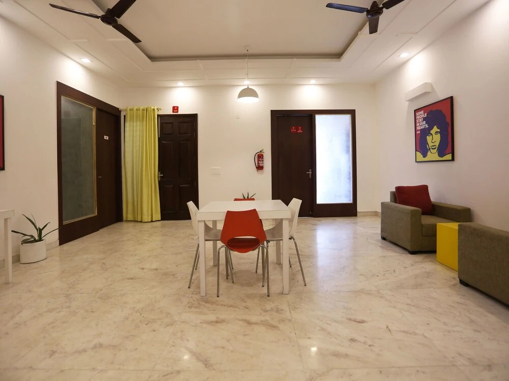 OYO Flagship 136 Sector 45 Noida
