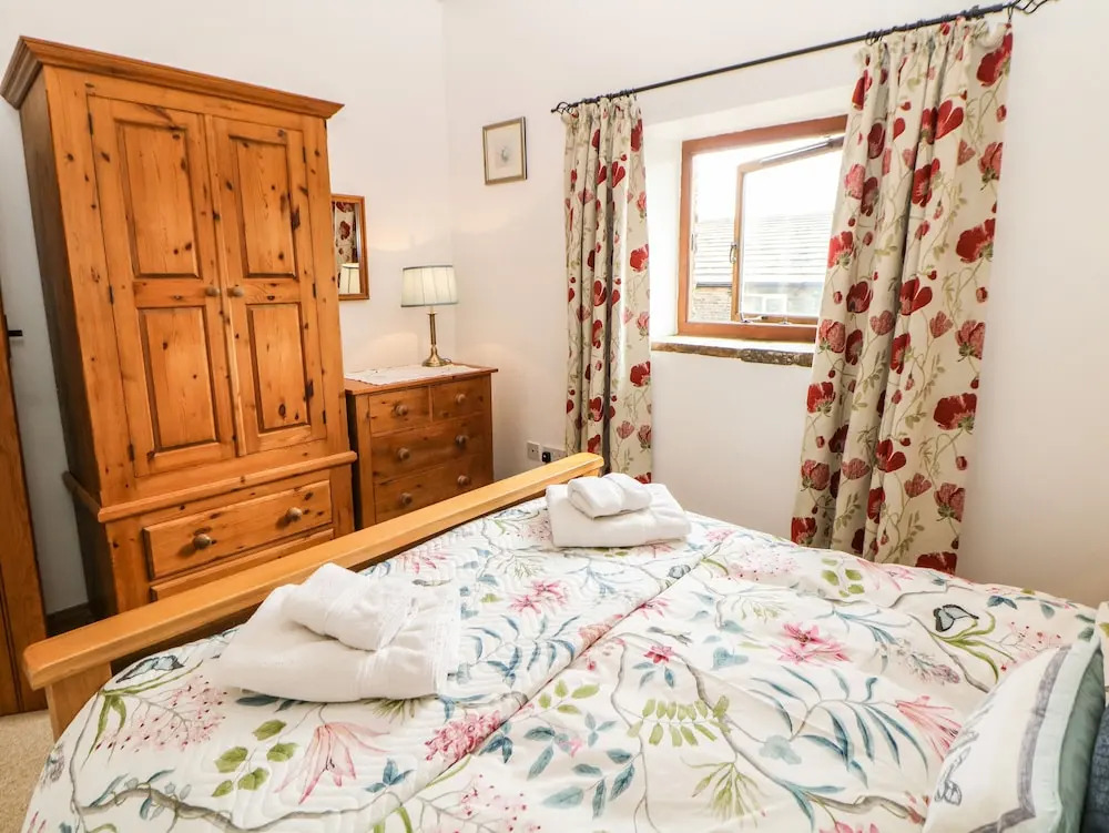 Midfeather Cottage