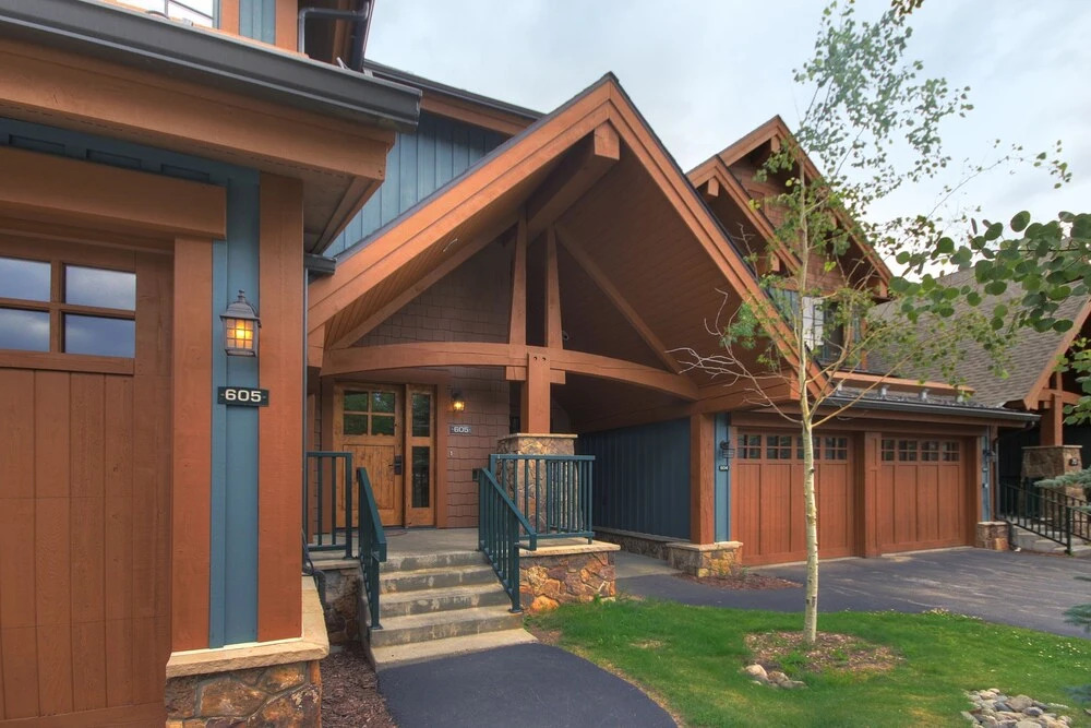Ski-in 2br  W/luxe Decor Steps To Winter Activities 2 Bedroom Townhouse by RedAwning