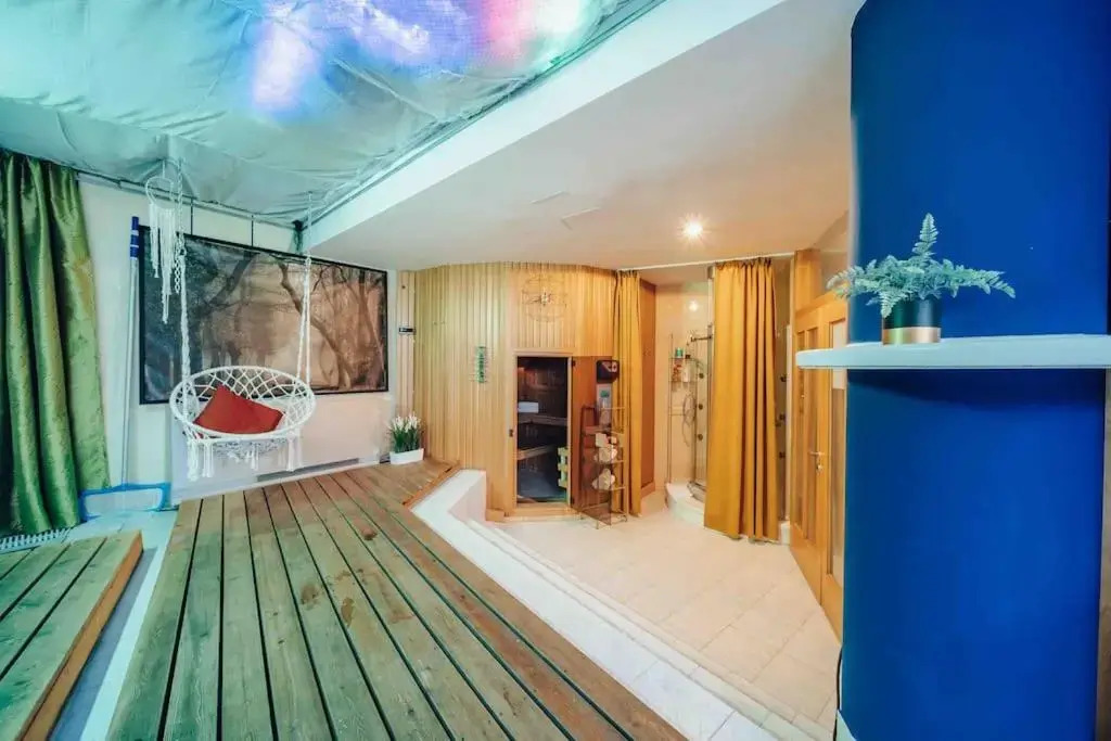 Wagner Stays - Bonni - Unique apartment with private pool, cinema, SPA