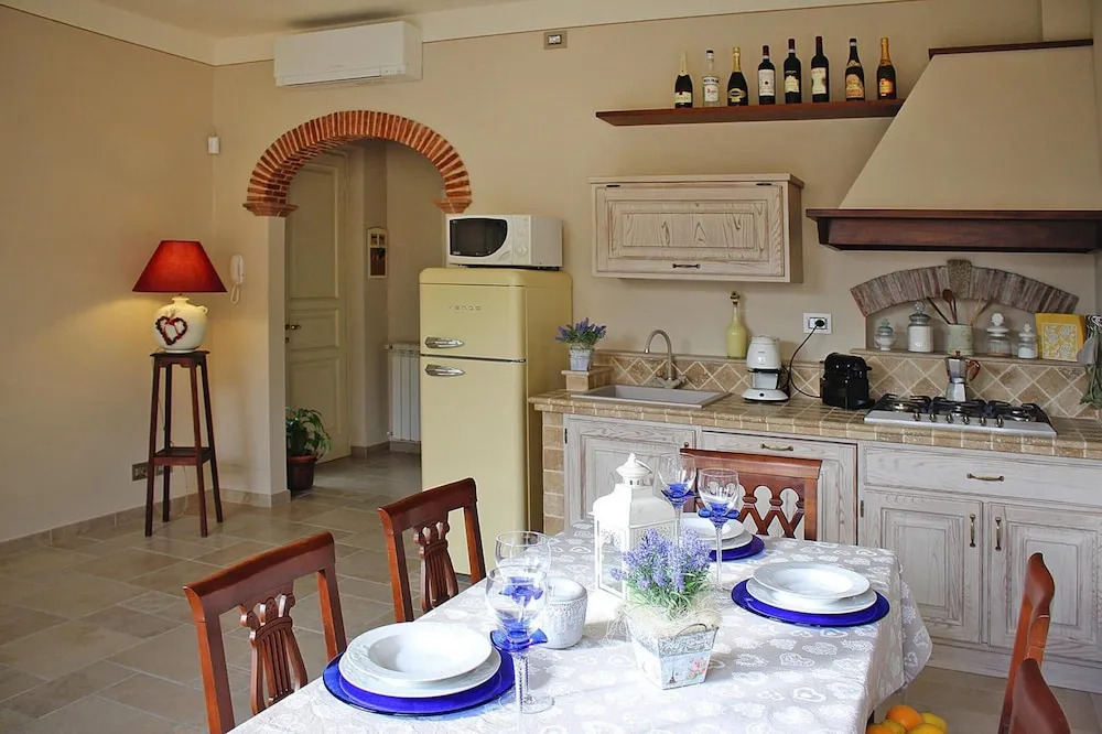 Villa in Camaiore near Sandy Beaches