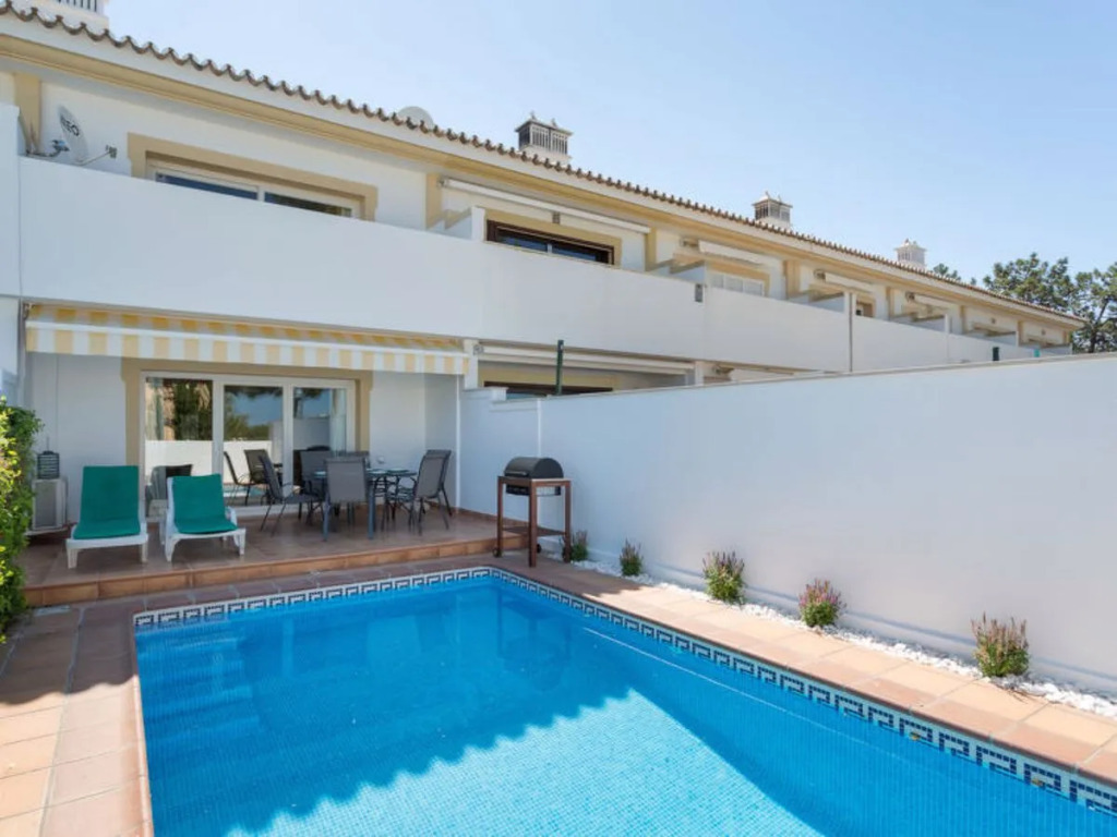 V2 GARRaO 650M FROM THE BEACH