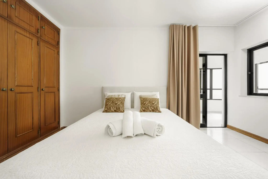 Tropicana Apartment