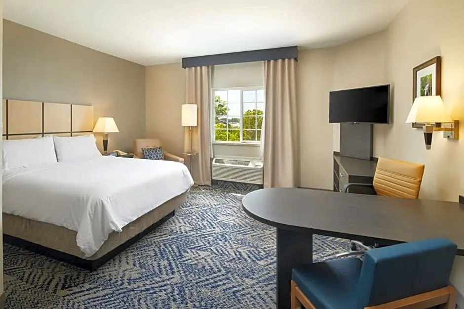 Candlewood Suites Charleston-Northwoods by IHG