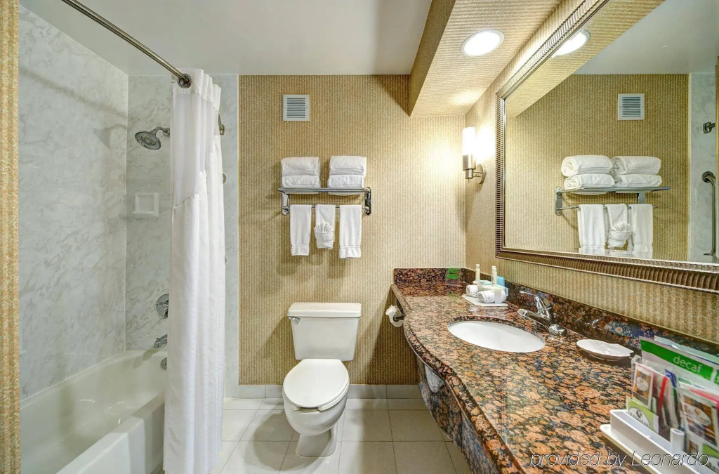 Holiday Inn Express San Diego - Sea World Area by IHG